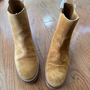 Camel Tan Tory Burch Suede Boots Size 8 Never worn